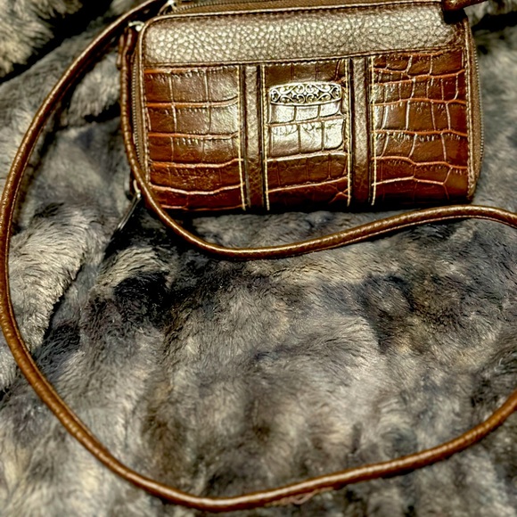 Rossetti Crossbody phone bag in good used condition - Picture 1 of 9